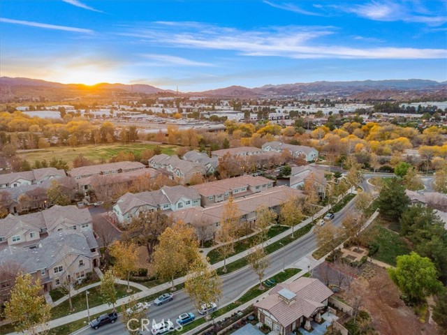 Detail Gallery Image 23 of 26 For 24095 Meadowbrook Ln, Valencia,  CA 91354 - 3 Beds | 2/1 Baths