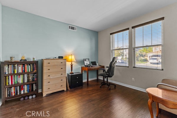 Detail Gallery Image 10 of 26 For 35405 Piney, Lake Elsinore,  CA 92532 - 4 Beds | 3 Baths