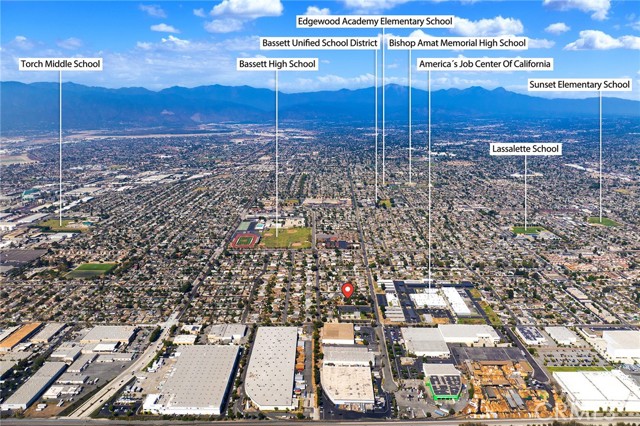 335 Willow Avenue, La Puente CA: https://media.crmls.org/medias/40a5c7b0-585c-4b0c-9368-bae8de158e76.jpg