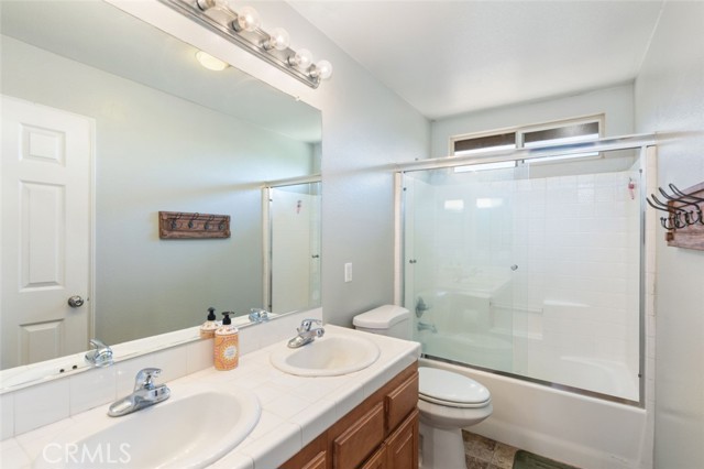 33192 Vermont Road, Temecula CA: https://media.crmls.org/medias/40a6e3a4-2288-40f8-a3c7-d6837c1cc71e.jpg