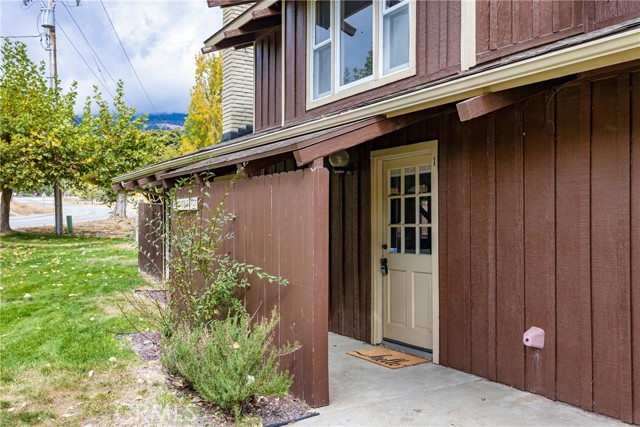 Detail Gallery Image 4 of 34 For 1 Cloverleaf Ct, Tehachapi,  CA 93561 - 3 Beds | 2 Baths