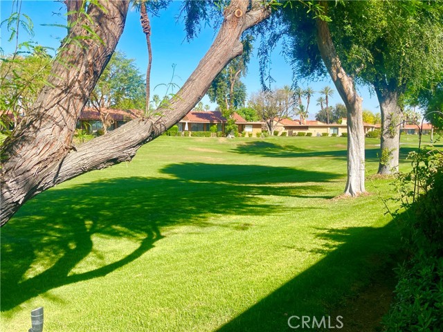 Detail Gallery Image 3 of 19 For 32 La Ronda, Rancho Mirage,  CA 92270 - 2 Beds | 2 Baths