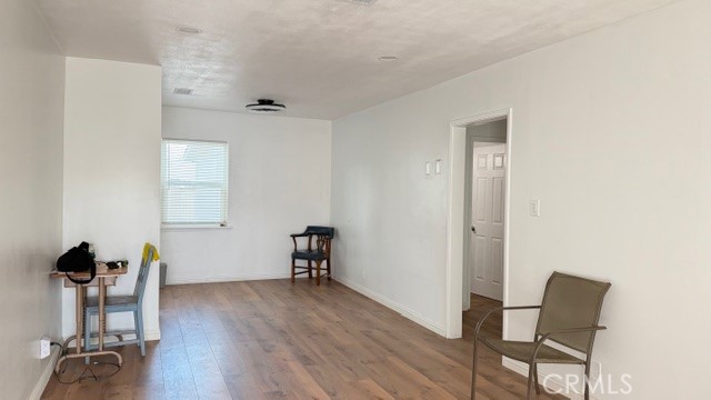 Detail Gallery Image 6 of 11 For 1337 Valencia a,  San Bernardino,  CA 92404 - 3 Beds | 1 Baths