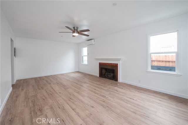 3301 Obama Boulevard, Los Angeles CA: https://media.crmls.org/medias/40a8c47e-126f-4da5-800a-46cfe4e2628c.jpg
