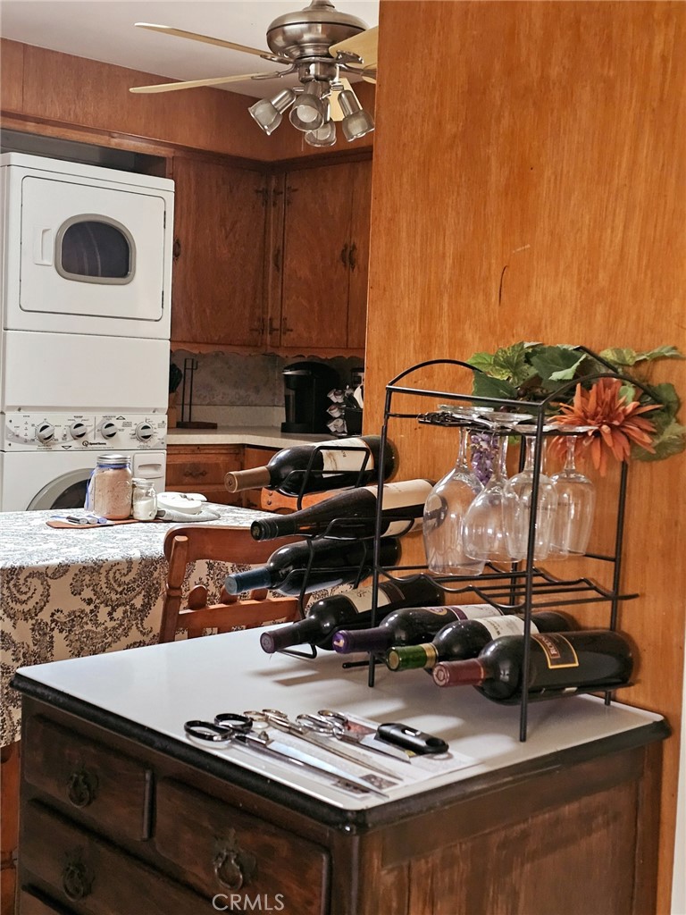 https://media.crmls.org/medias/40a9e9cd-fb0b-4872-8d1f-31c667b69be1.jpg?preset=X-Large