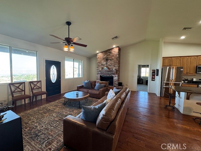 Detail Gallery Image 6 of 26 For 21650 Skyhill Pl, Perris,  CA 92570 - 4 Beds | 2 Baths