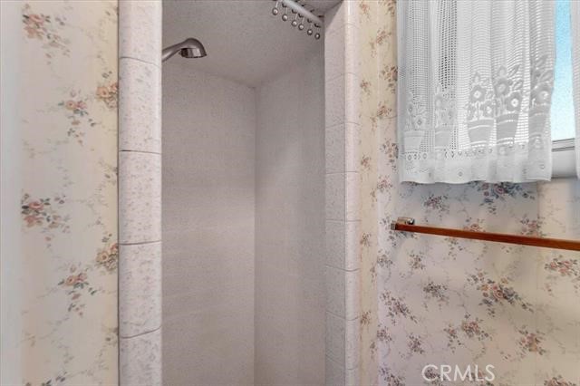 https://media.crmls.org/medias/40aac935-0bc8-4eb9-859d-49db4a6eaa2d.jpg?preset=X-Large