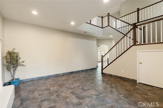 Detail Gallery Image 13 of 47 For 3510 Iron Canyon, Stockton,  CA 95209 - 5 Beds | 3 Baths