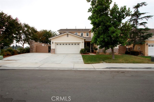 8538 Lourenco Ln, Eastvale, CA 92880