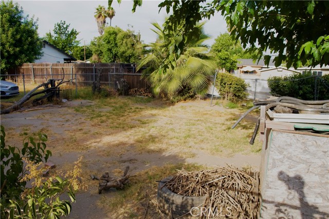 998 W 10th Street, San Bernardino CA: https://media.crmls.org/medias/40abd50a-57a7-47fd-ae31-954681dcace4.jpg