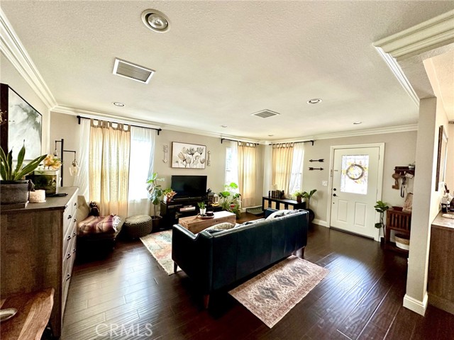 Detail Gallery Image 2 of 20 For 7635 El Capitan Way, Buena Park,  CA 90620 - 4 Beds | 2 Baths