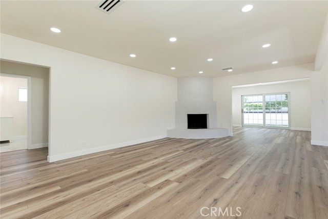 Detail Gallery Image 12 of 40 For 11110 Odell, Sunland,  CA 91040 - 4 Beds | 3 Baths