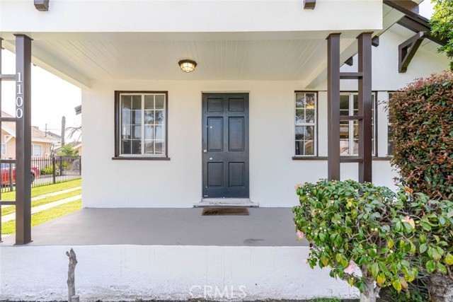 Detail Gallery Image 6 of 28 For 1100 W 103rd St, Los Angeles,  CA 90044 - 2 Beds | 1 Baths