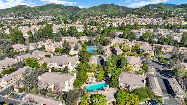 Detail Gallery Image 28 of 31 For 19431 57d Rue De Valore, Lake Forest,  CA 92610 - 2 Beds | 2 Baths