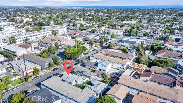 765 Loma Avenue, Long Beach CA: https://media.crmls.org/medias/40adae3b-3ff4-4990-af18-f32131f1a40c.jpg