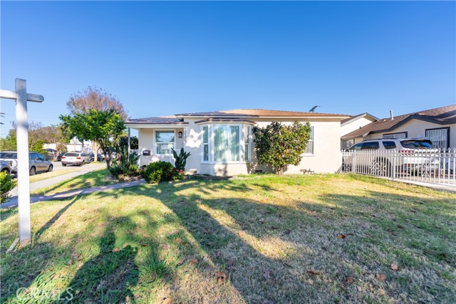 Detail Gallery Image 4 of 26 For 10106 Capistrano Ave, South Gate,  CA 90280 - – Beds | – Baths