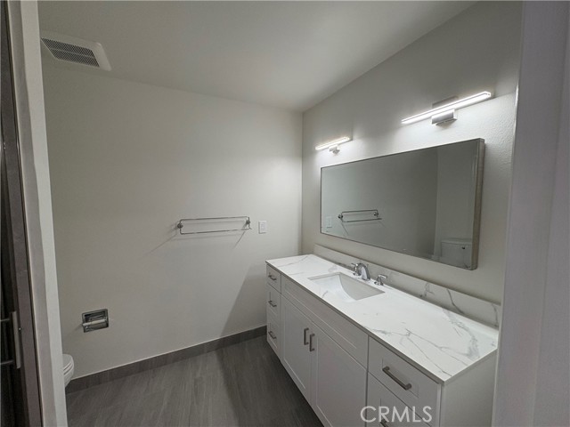 Detail Gallery Image 8 of 30 For 18550 Hatteras St #86,  Tarzana,  CA 91356 - 2 Beds | 3 Baths