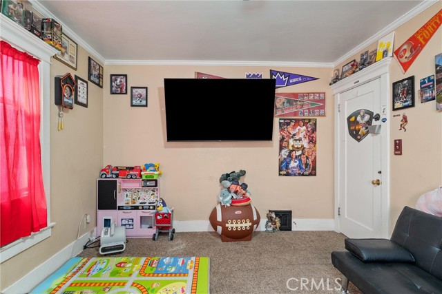 1225 Floral Avenue, Oroville CA: https://media.crmls.org/medias/40ae721f-7b36-466a-ae77-d4608e113a36.jpg