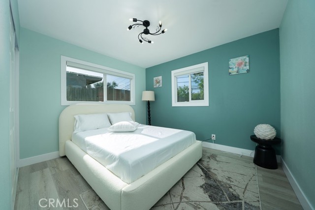 Detail Gallery Image 11 of 21 For 1405 W Saint Gertrude Pl, Santa Ana,  CA 92704 - 3 Beds | 2/1 Baths