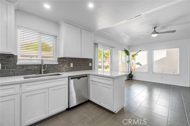 Detail Gallery Image 15 of 41 For 17768 Brook Dr, Madera,  CA 93638 - 3 Beds | 2 Baths