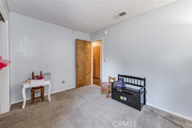 Detail Gallery Image 17 of 43 For 22630 Stagecoach Ln, Clovis,  CA 93619 - 4 Beds | 2 Baths