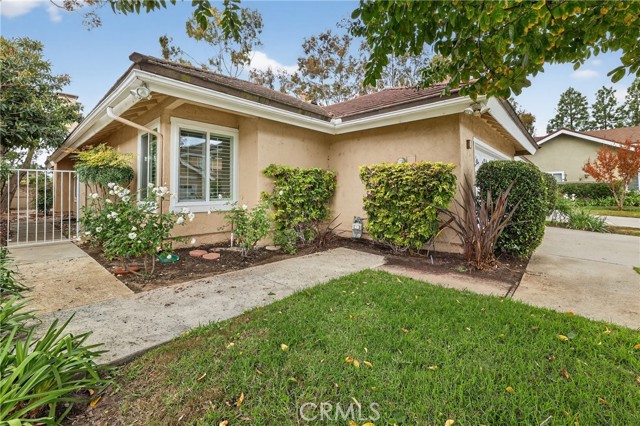 Detail Gallery Image 2 of 34 For 5 Oakgrove #45,  Irvine,  CA 92604 - 3 Beds | 2 Baths