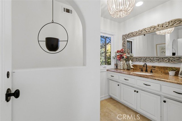 Detail Gallery Image 9 of 26 For 28834 Countryside, Agoura Hills,  CA 91301 - 5 Beds | 4 Baths