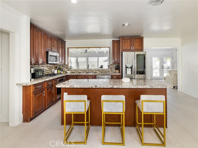 7559 Midfield Avenue, Los Angeles CA: https://media.crmls.org/medias/40af9bd3-173d-476b-8287-b6d9bcf7b494.jpg
