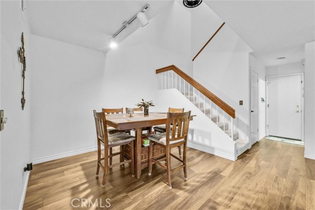 9796 Scanlan Court, Fountain Valley CA: https://media.crmls.org/medias/40afa3ec-493b-4888-a101-4fb562018a49.jpg