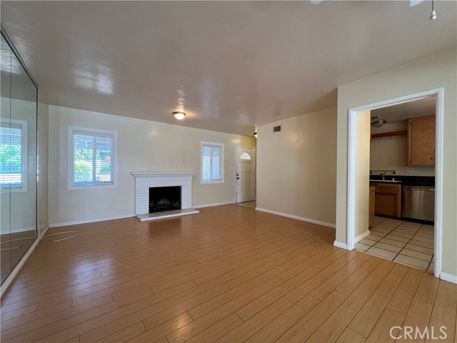 4075 Mount Vernon Avenue, Riverside CA: https://media.crmls.org/medias/40afff73-0b44-4ddd-969c-39bb36e32742.jpg