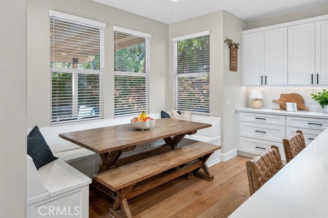 Detail Gallery Image 15 of 55 For 29231 Black Pine Way, Saugus,  CA 91390 - 6 Beds | 4/1 Baths