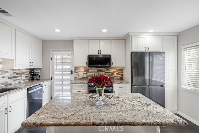 Detail Gallery Image 12 of 52 For 3805 W 180th Place, Torrance,  CA 90504 - 4 Beds | 3 Baths