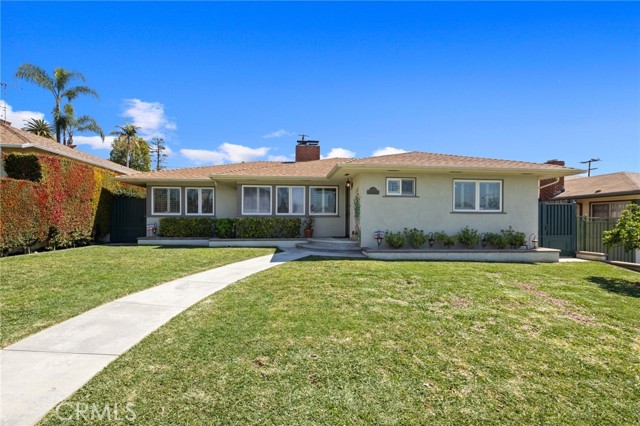 160 Mauna Loa Drive, Monrovia CA: https://media.crmls.org/medias/40b22ba9-a0c2-4005-a79a-a900b96499a2.jpg