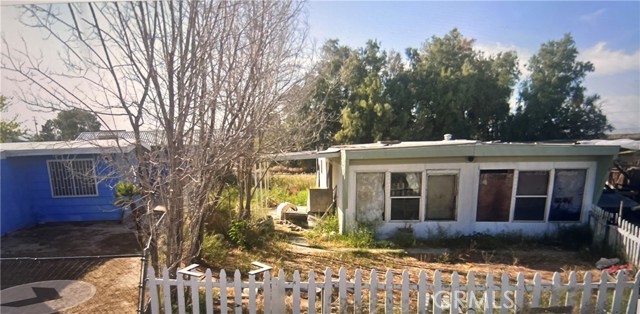 Detail Gallery Image 1 of 2 For 203 Desert Breeze Dr, California City,  CA 93505 - 2 Beds | 1 Baths