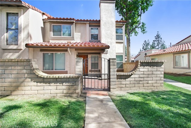 9847 Bolero Drive, Rancho Cucamonga CA: https://media.crmls.org/medias/40b2744c-b31b-495f-9d8f-be2fe6a48f9e.jpg