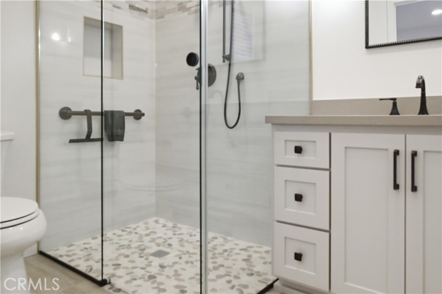 Detail Gallery Image 11 of 36 For 215 E 2nd St a,  San Dimas,  CA 91773 - 2 Beds | 2 Baths