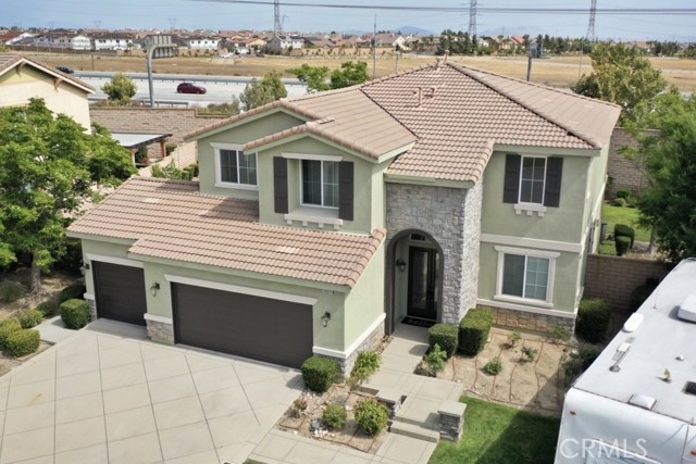 15371 Petunia St, Fontana, CA 92336