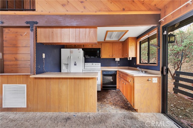 Detail Gallery Image 20 of 49 For 25109 Coulter Ave, Idyllwild,  CA 92549 - 2 Beds | 2 Baths