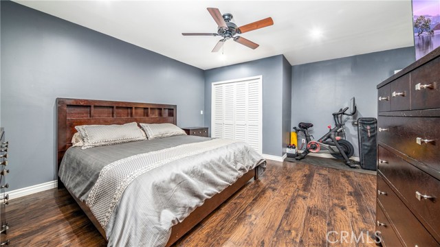 10980 Burnet Avenue, Mission Hills (San Fernando) CA: https://media.crmls.org/medias/40b47271-28f8-470e-b1af-5995c38ede8f.jpg