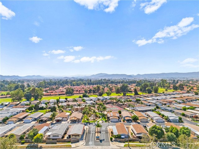 1735 Mango Way, Hemet CA: https://media.crmls.org/medias/40b4cfb2-d69d-44e9-97fc-86b1bbe3fbb5.jpg
