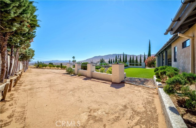 18767 Niles Drive, Hesperia, California 92345, 3 Bedrooms Bedrooms, ,2 BathroomsBathrooms,Single Family Residence,For Sale,Niles,PW24130576