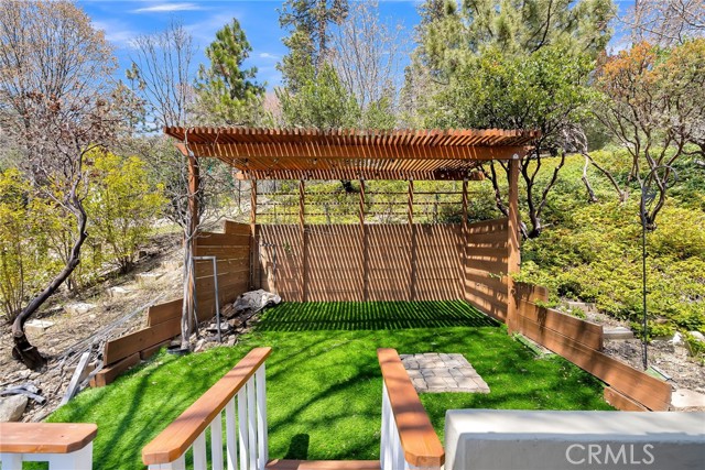 Detail Gallery Image 44 of 52 For 28194 Grenoble Ln, Lake Arrowhead,  CA 92352 - 3 Beds | 2/1 Baths