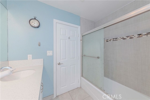 215 N Maple Avenue, Montebello CA: https://media.crmls.org/medias/40b5eb52-c937-4ad2-939b-6399f20151de.jpg