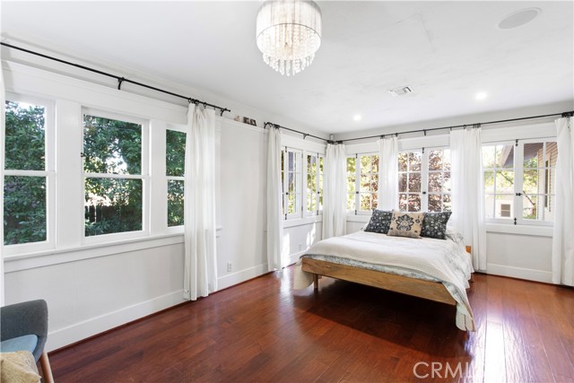 Detail Gallery Image 16 of 59 For 290 W 12th Street, Claremont,  CA 91711 - 3 Beds | 2 Baths