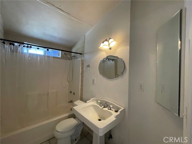 Detail Gallery Image 13 of 16 For 511 Harding Ave, Taft,  CA 93268 - 2 Beds | 1 Baths