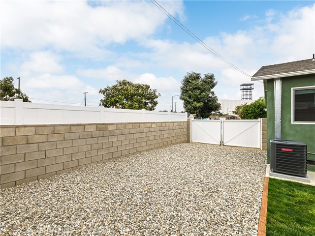 Detail Gallery Image 29 of 34 For 17122 S Orchard Ave, Gardena,  CA 90247 - 4 Beds | 2 Baths