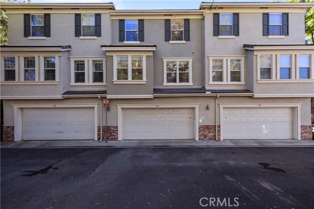 23402 Brookdale Lane, Valencia CA: https://media.crmls.org/medias/40b7430e-5c7c-4fb5-86ca-7ede92ce2a14.jpg