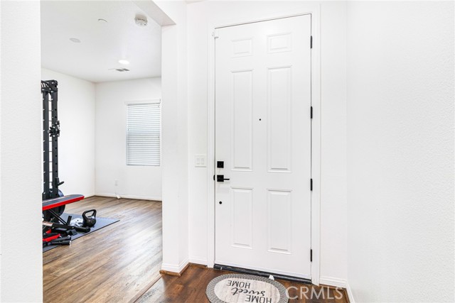 15992 Yosemite Street, Victorville CA: https://media.crmls.org/medias/40b7fee2-dc69-4c6f-966f-ae937f9e240f.jpg