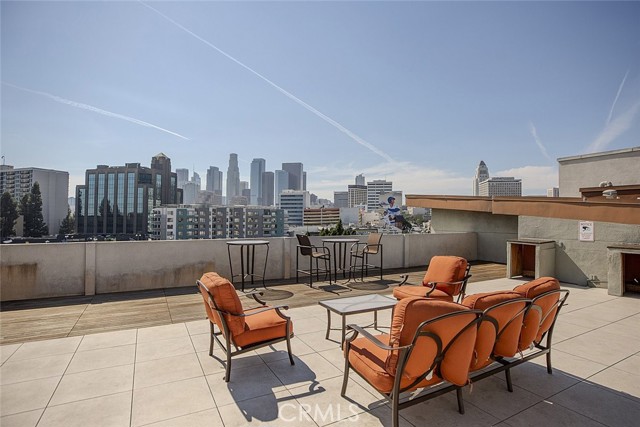 100 S Alameda Street, Los Angeles CA: https://media.crmls.org/medias/40b83a05-e255-430f-bd10-2c16fd6171ae.jpg