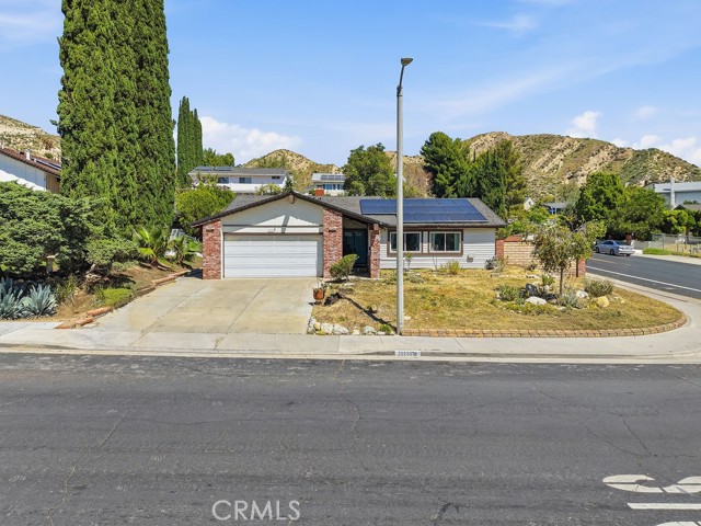 Detail Gallery Image 50 of 51 For 29223 Flowerpark Dr, Canyon Country,  CA 91387 - 3 Beds | 2 Baths